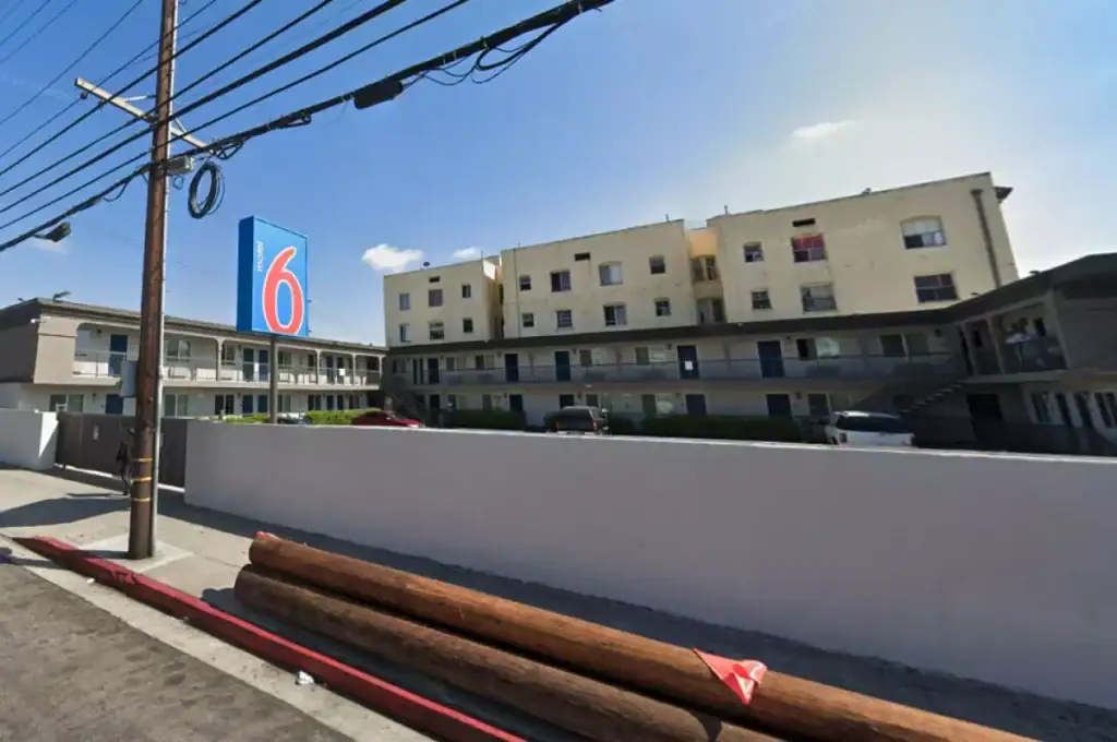 Google street view of Motel 6 located south of MacArthur Park in downtown Los Angeles. (Google street view)