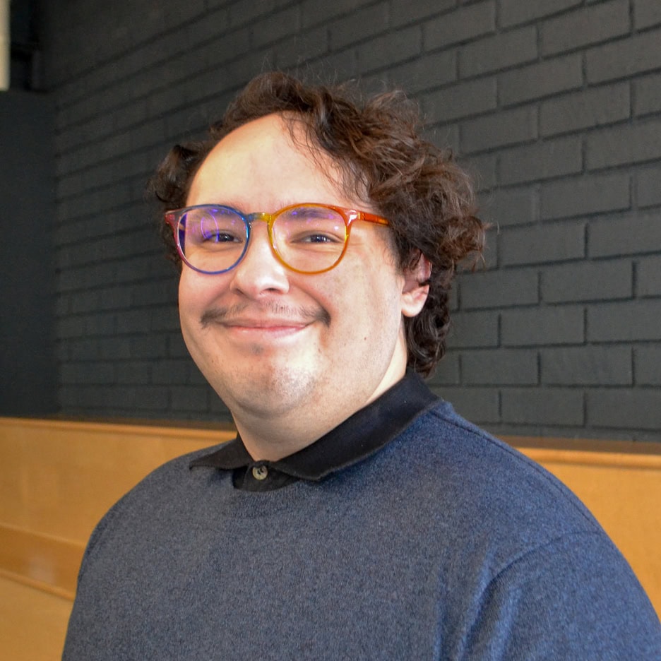 Headshot of Ray Hernandez